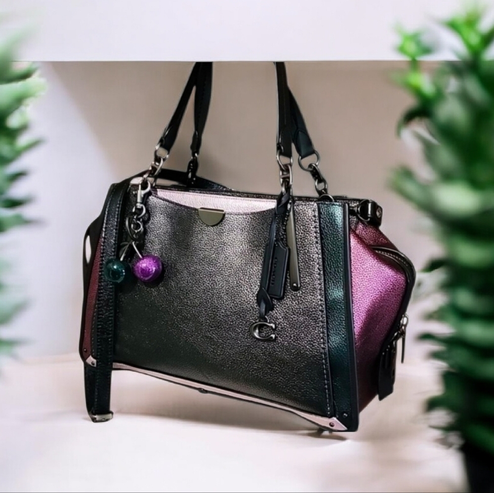 💜🔹️Coach 🔹️Dreamer 36 In Metallic Colorblock Pebble Leather Tote Rare  Bag